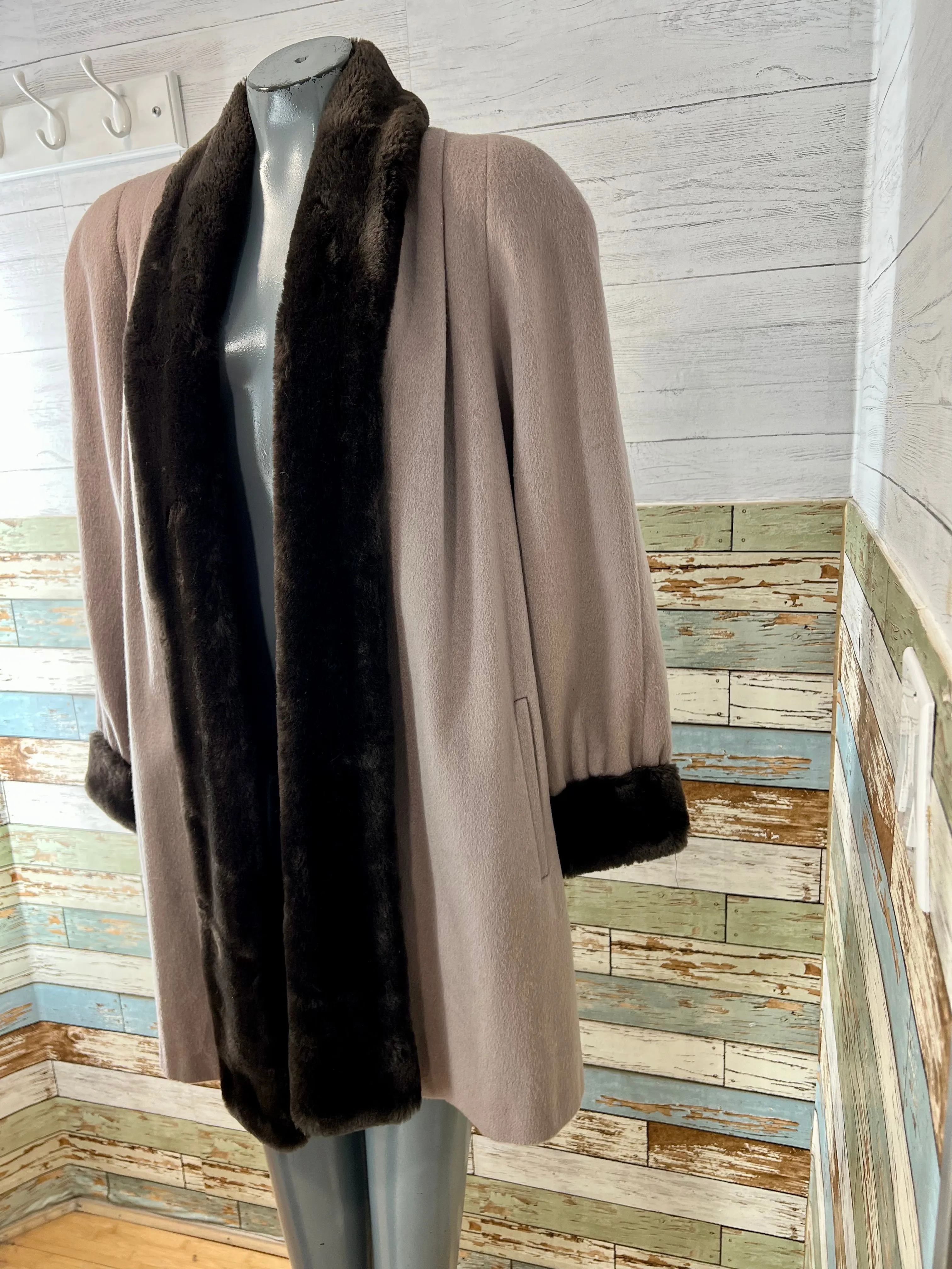 90s going 40s Open Wool Coat With Faux Leather Collar & Trim