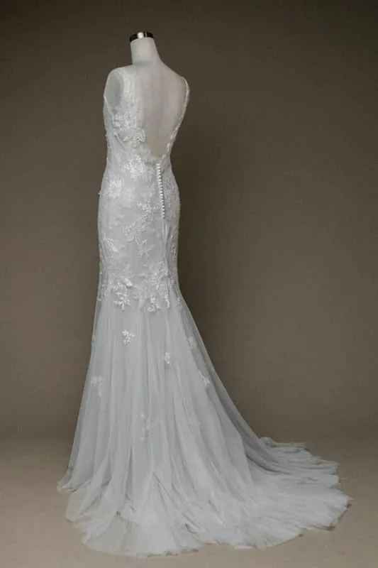 Amazing V-neck Appliques Mermaid Wedding Dress