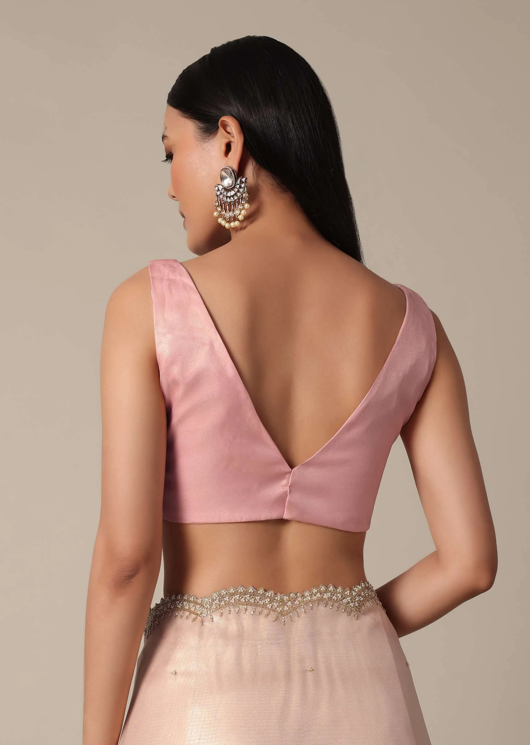 Elegant Peach Saree With Scalloped Border