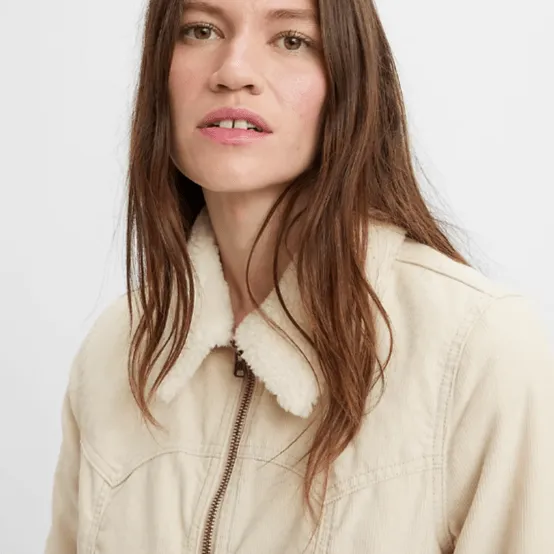 Levi's Sherpa Zip Slim Trucker in Almond Milk