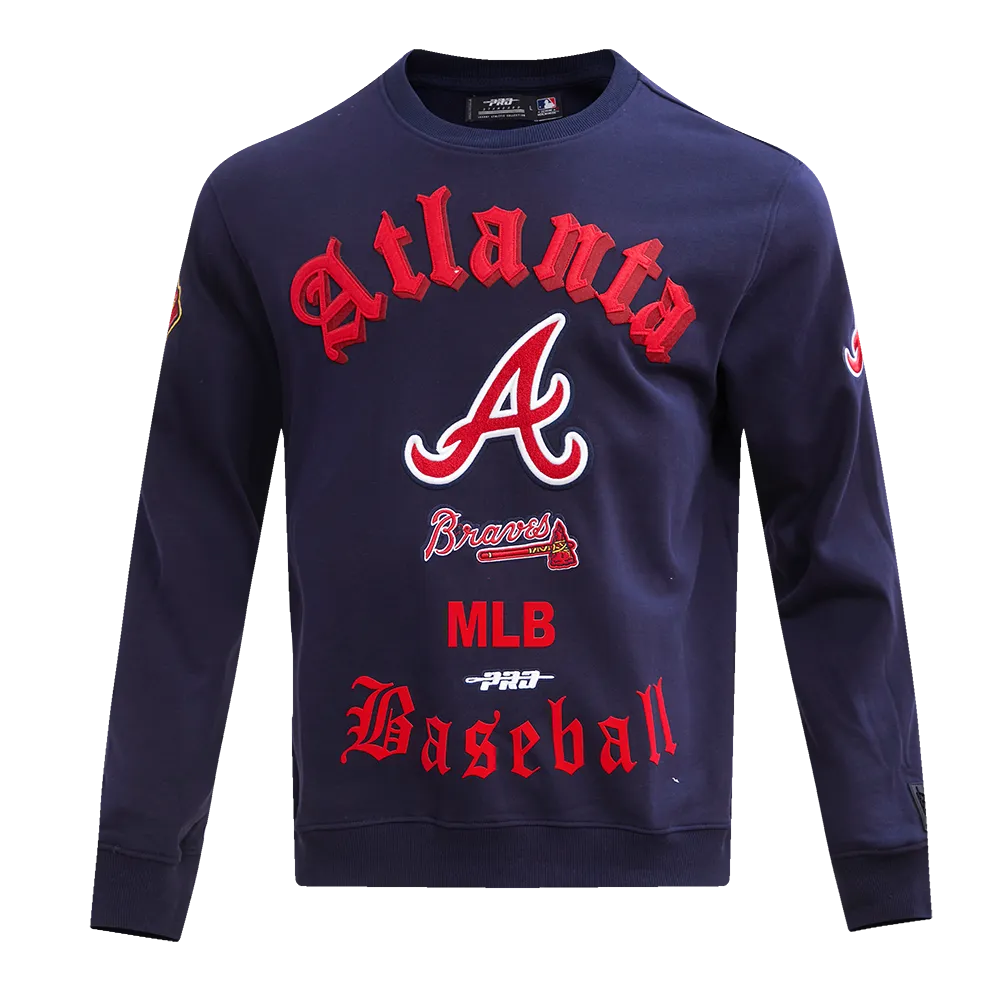 MLB ATLANTA BRAVES OLD ENGLISH MEN'S CREWNECK (MIDNIGHT NAVY)