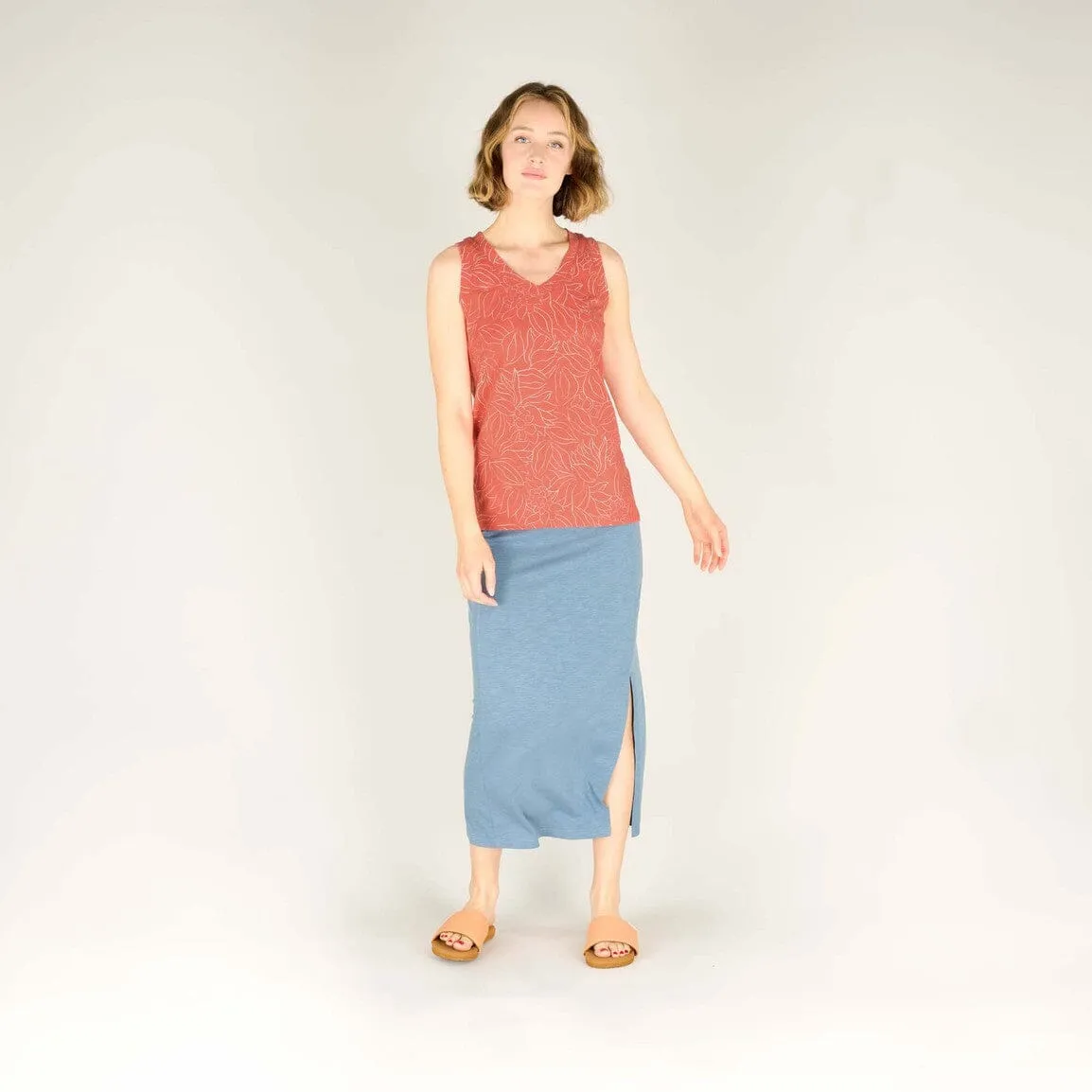 W's Neha V-Neck Tank Top - Modal & Organic cotton