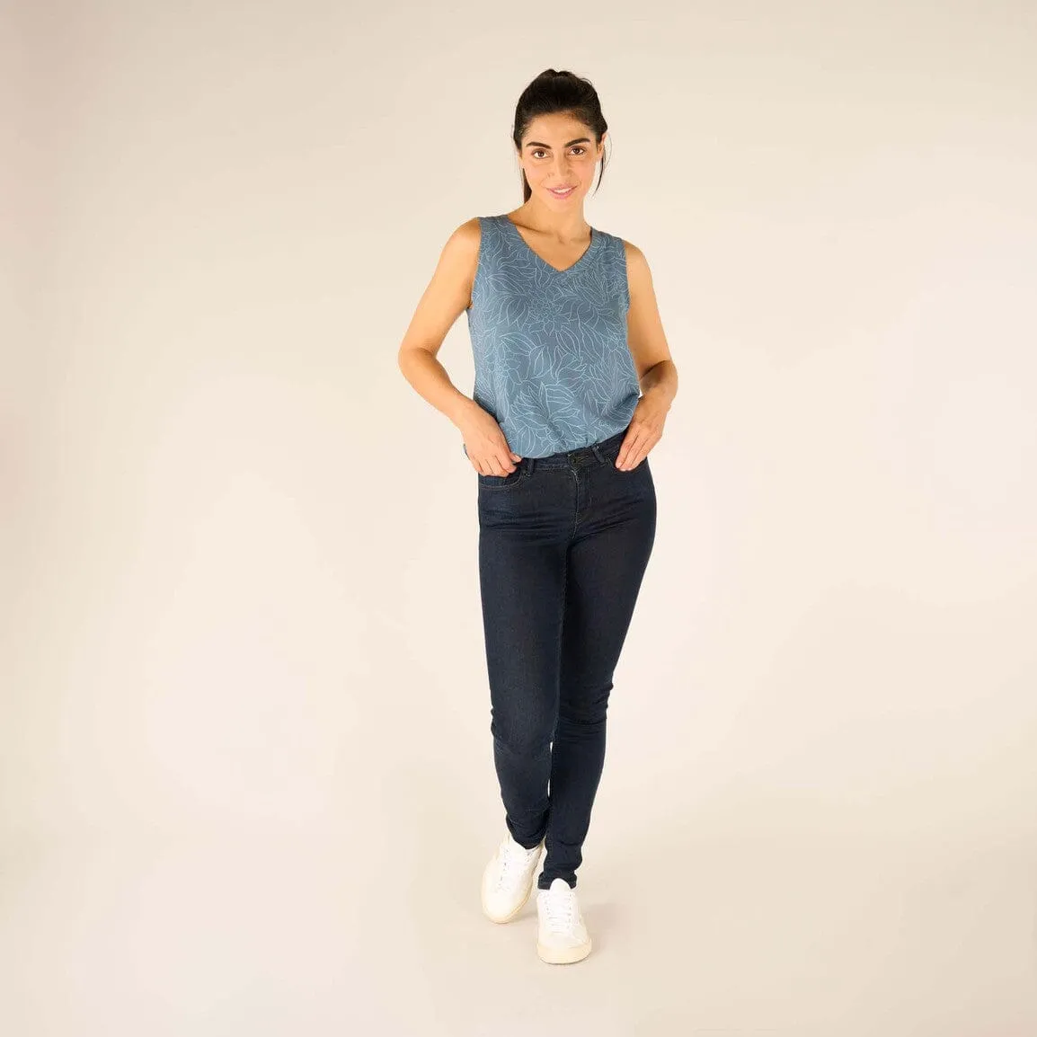W's Neha V-Neck Tank Top - Modal & Organic cotton